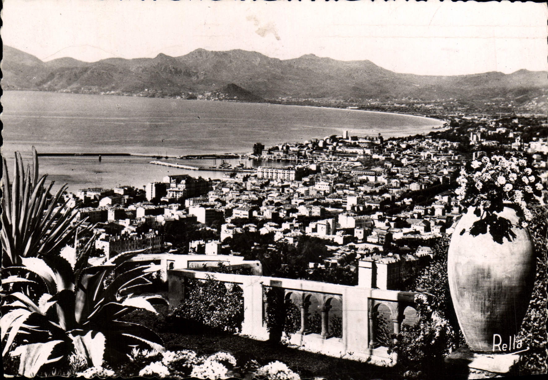 CPA Cannes Vue Generale