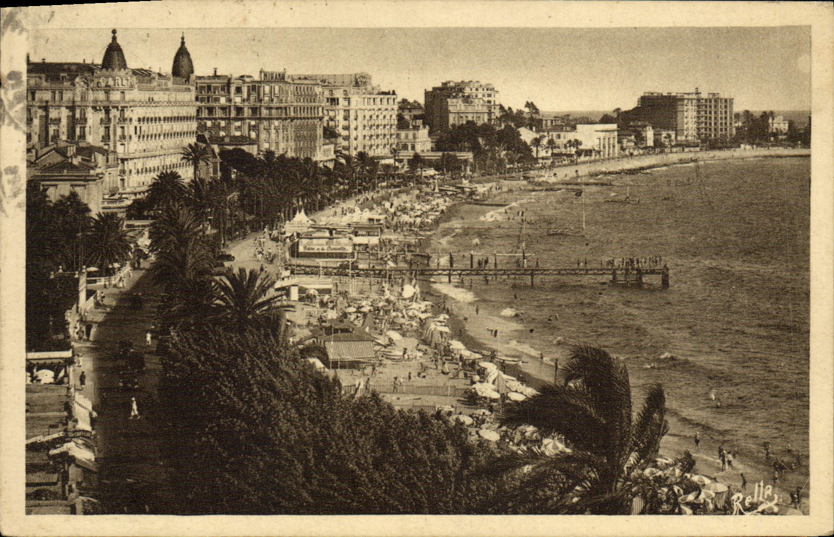 CPA Cannes La Plage de la Croisette et les grands Hotels