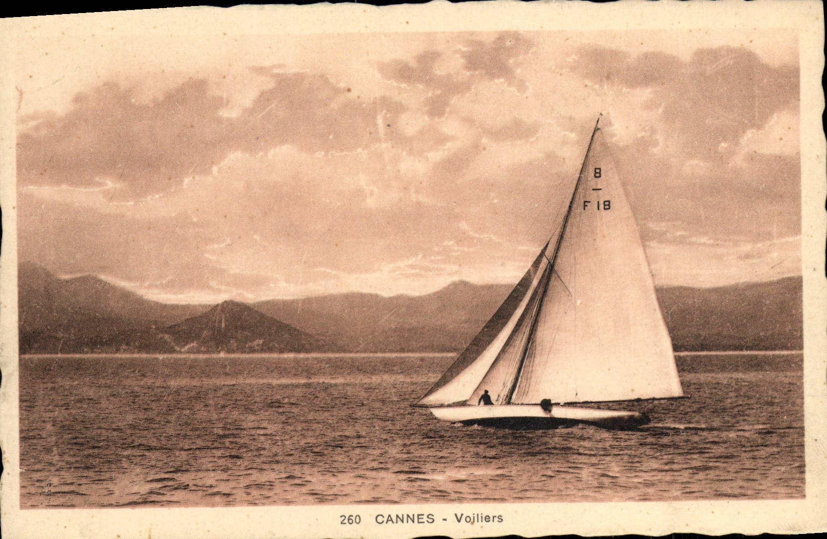 CPA Cannes Voillers Bateau