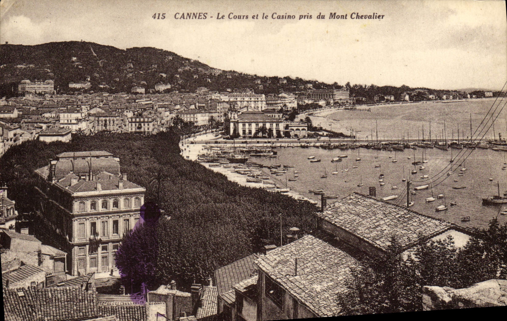 CPA Cannes Le Cours et le Casino pris Mont Chevalier 