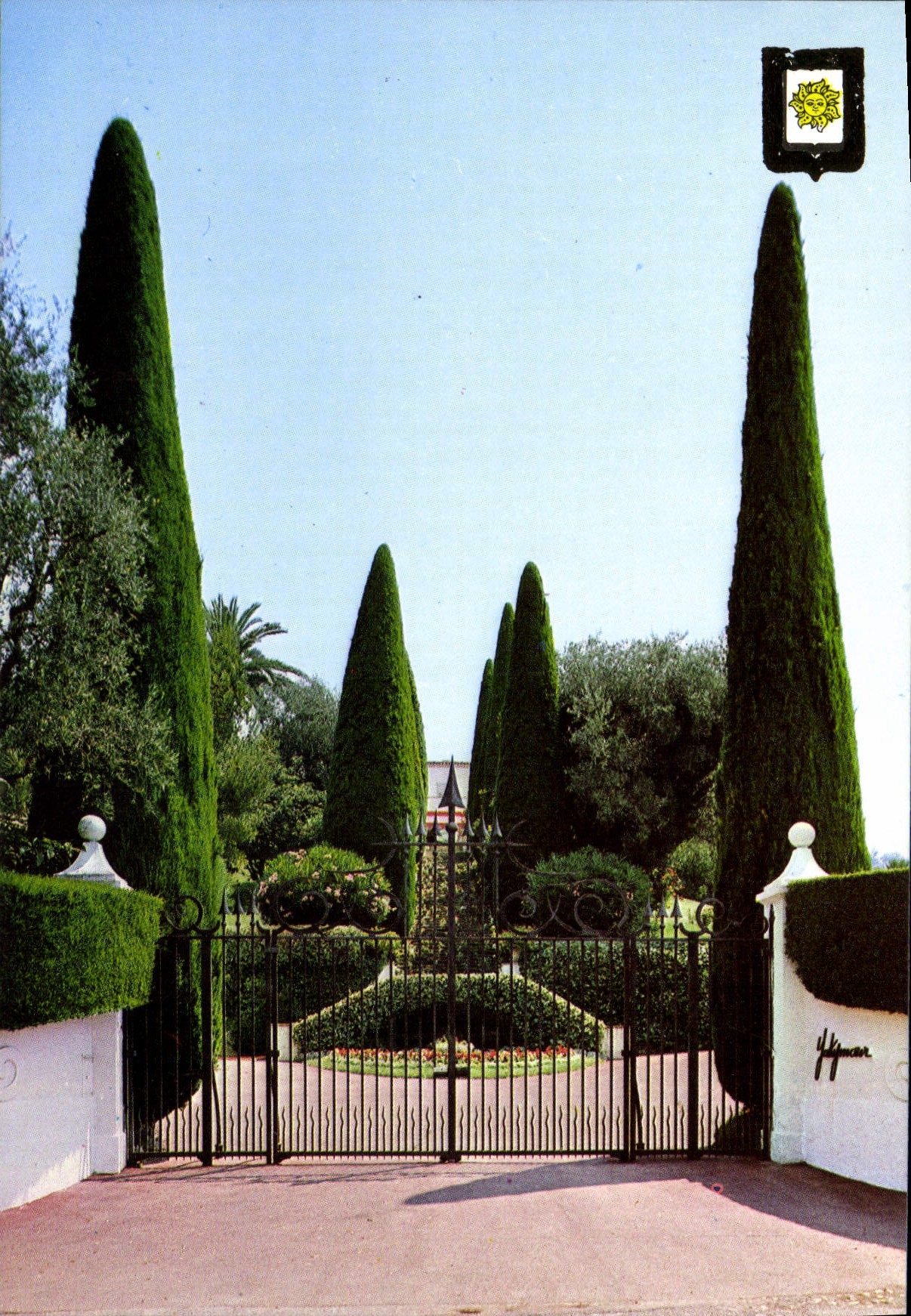 MODERN CARD Cannet Yakymour