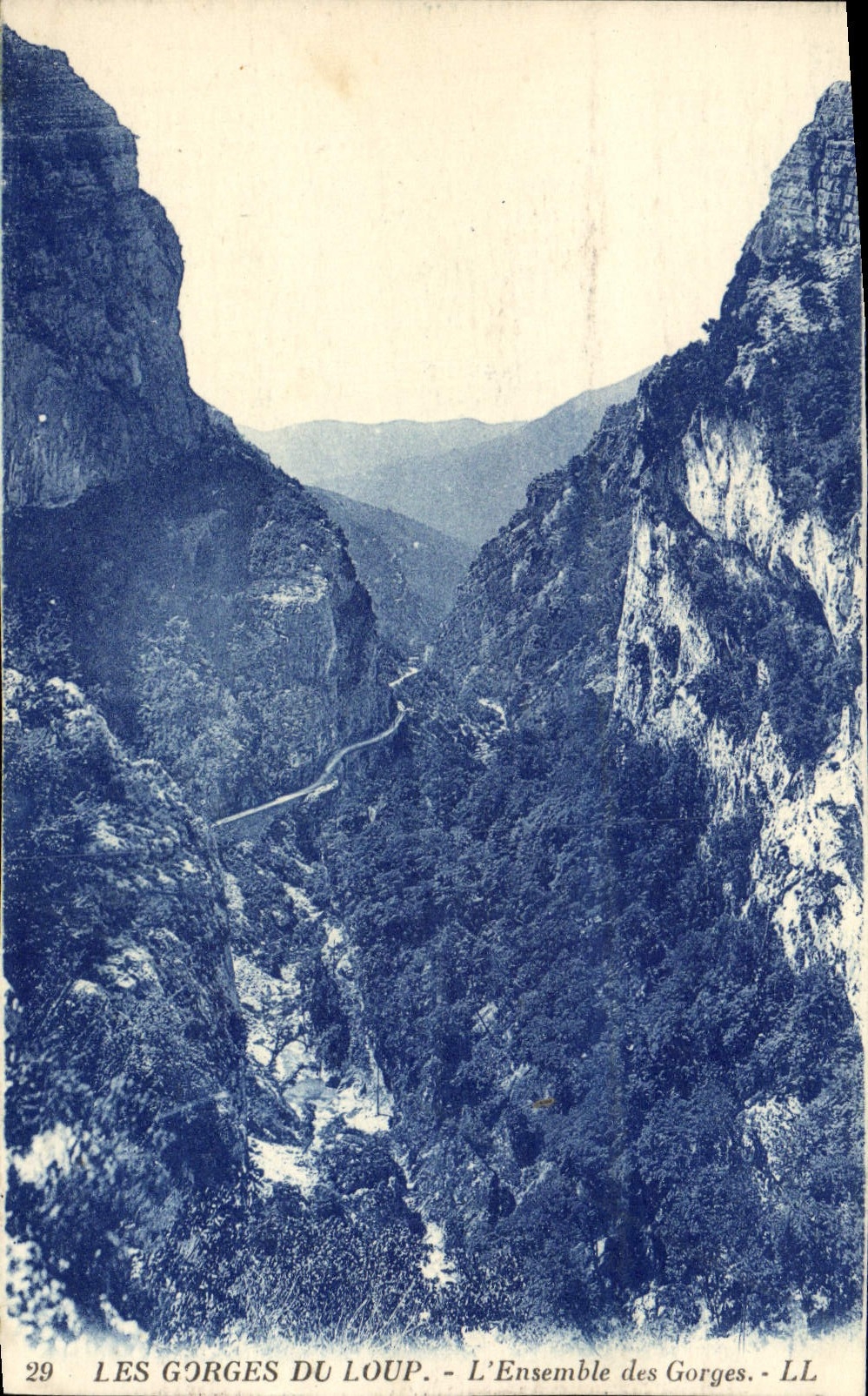 CPA Les Gorges du Loup L'ensemble des Gorges
