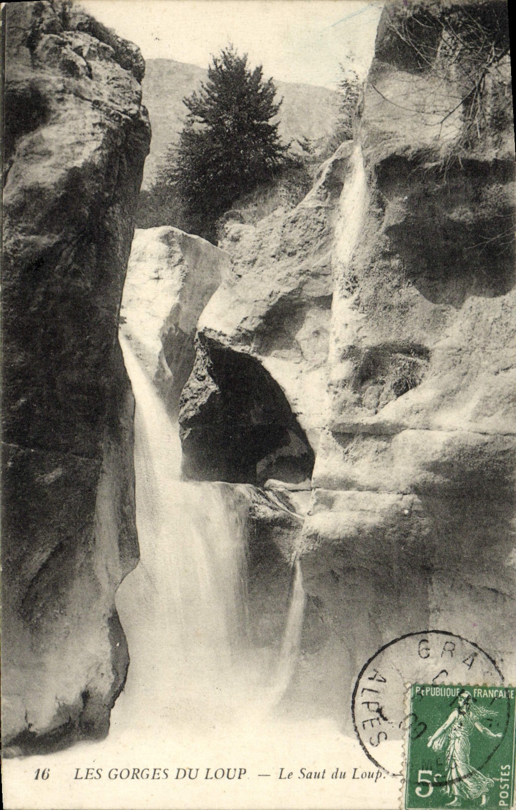 CPA Les Gorges du Loup Le Saut du Loup