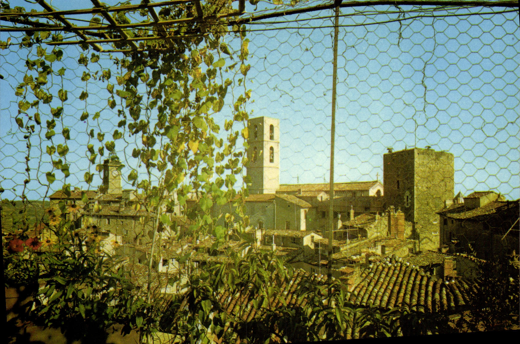 POSTAL MODERNA graso una esquina del viejo hombre graso la torre del ayuntamiento y la campana-torre de la catedral