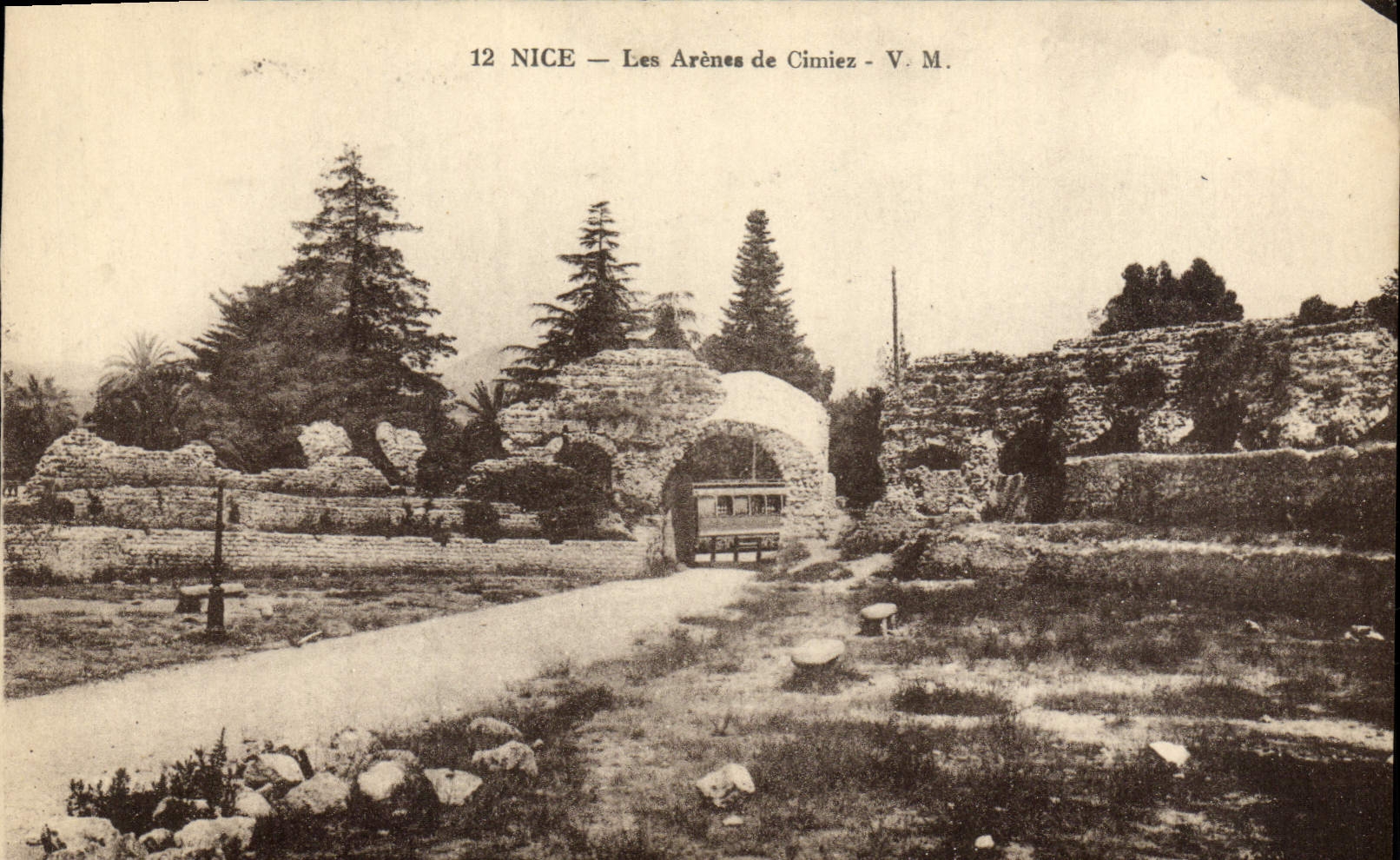 POSTAL de la VENDIMIA Niza la arena de Cimiez