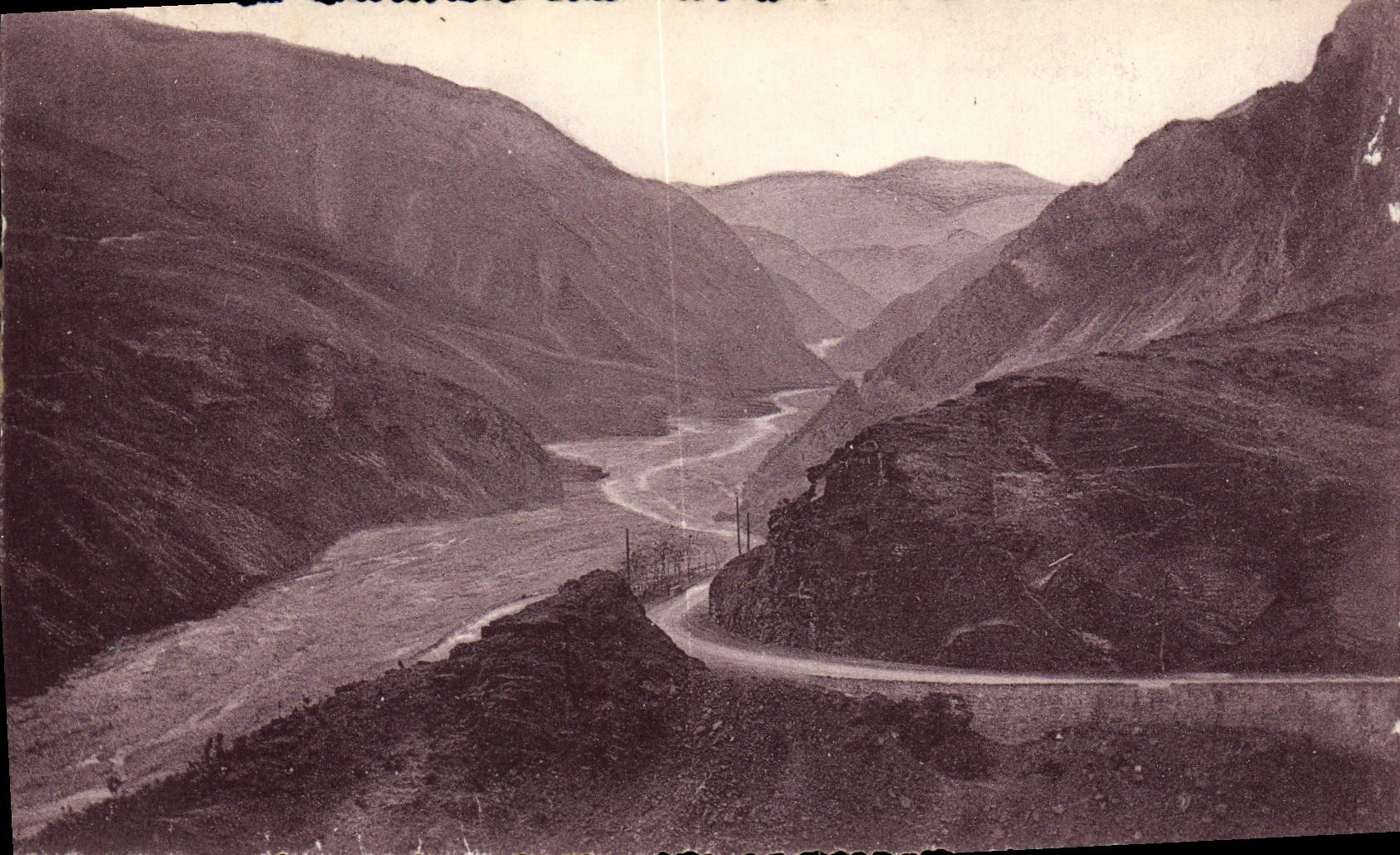 CPA Route des Gorges de Daluis Dans la Haute Vallee du Var