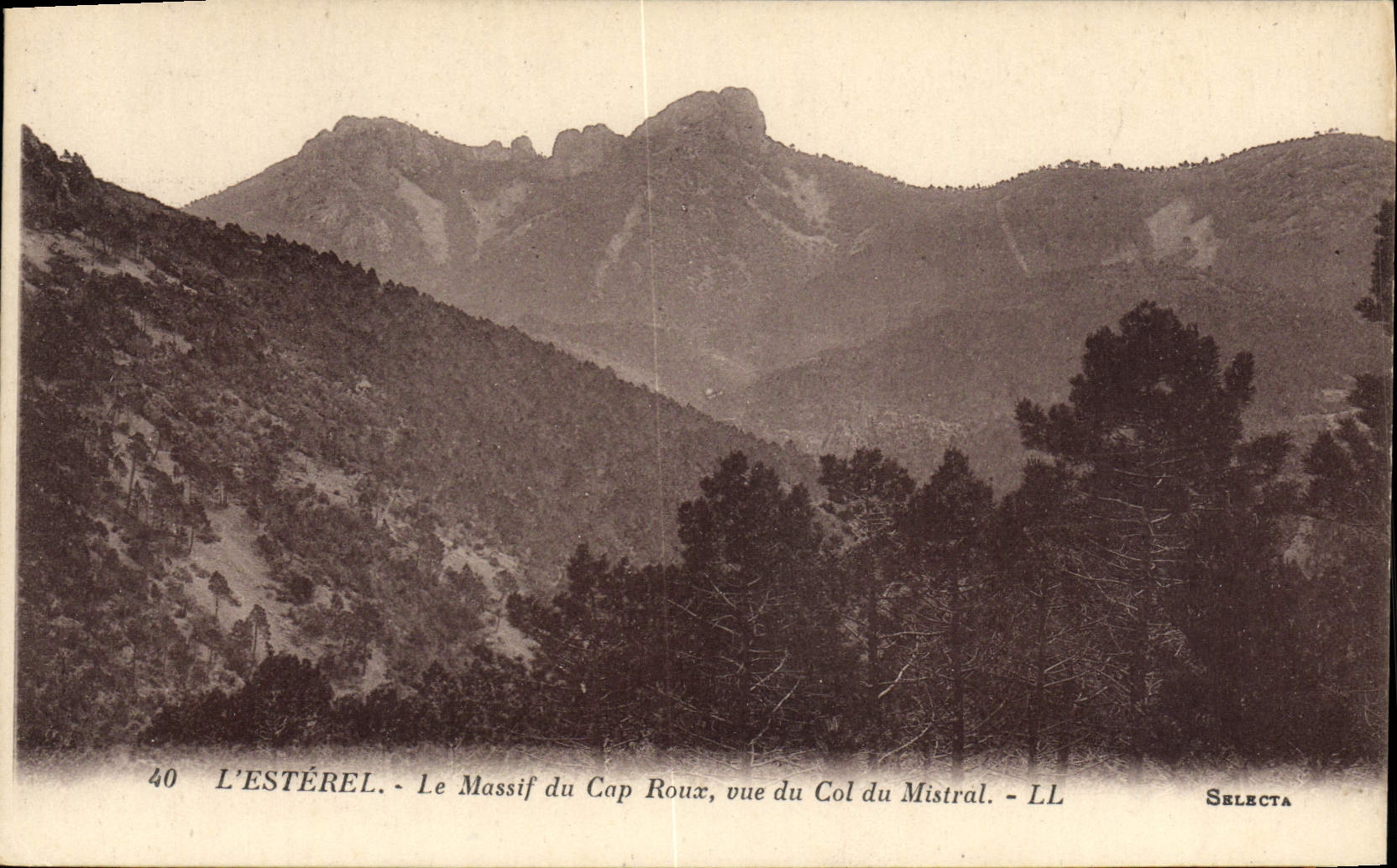 CPA L'Esterel Le Massif du Cap Roux vue du Col du Mistral