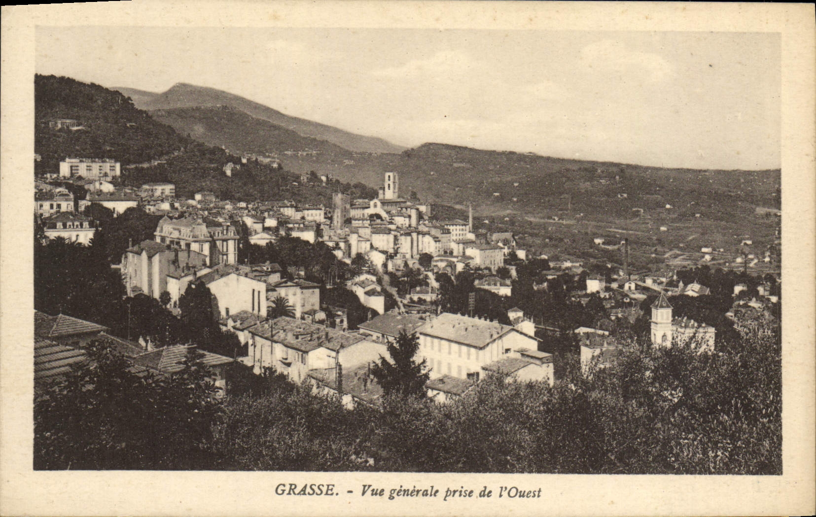 Opinión grasa de la POSTAL de la VENDIMIA tomada al oeste