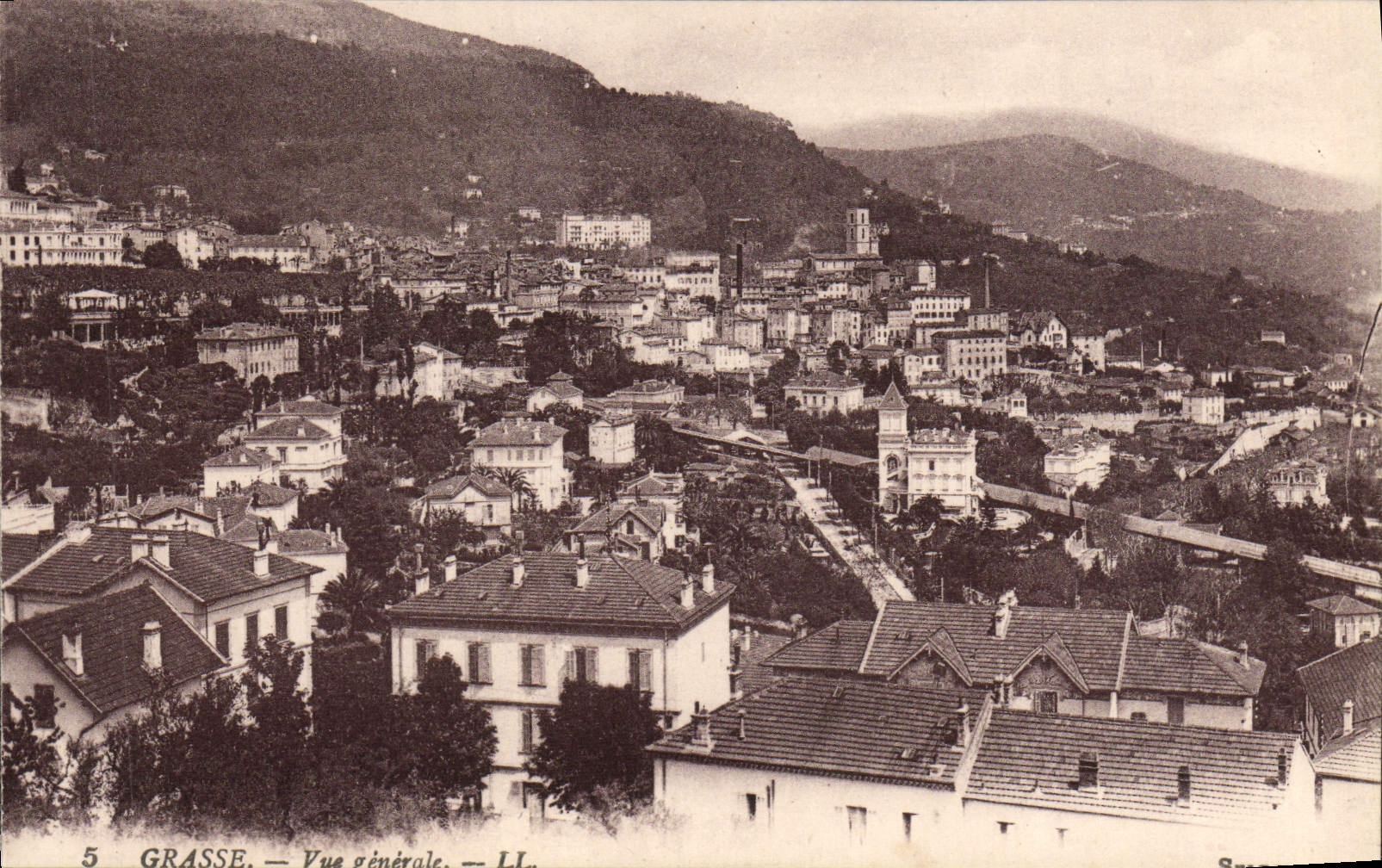 CPA Grasse Vue generale 