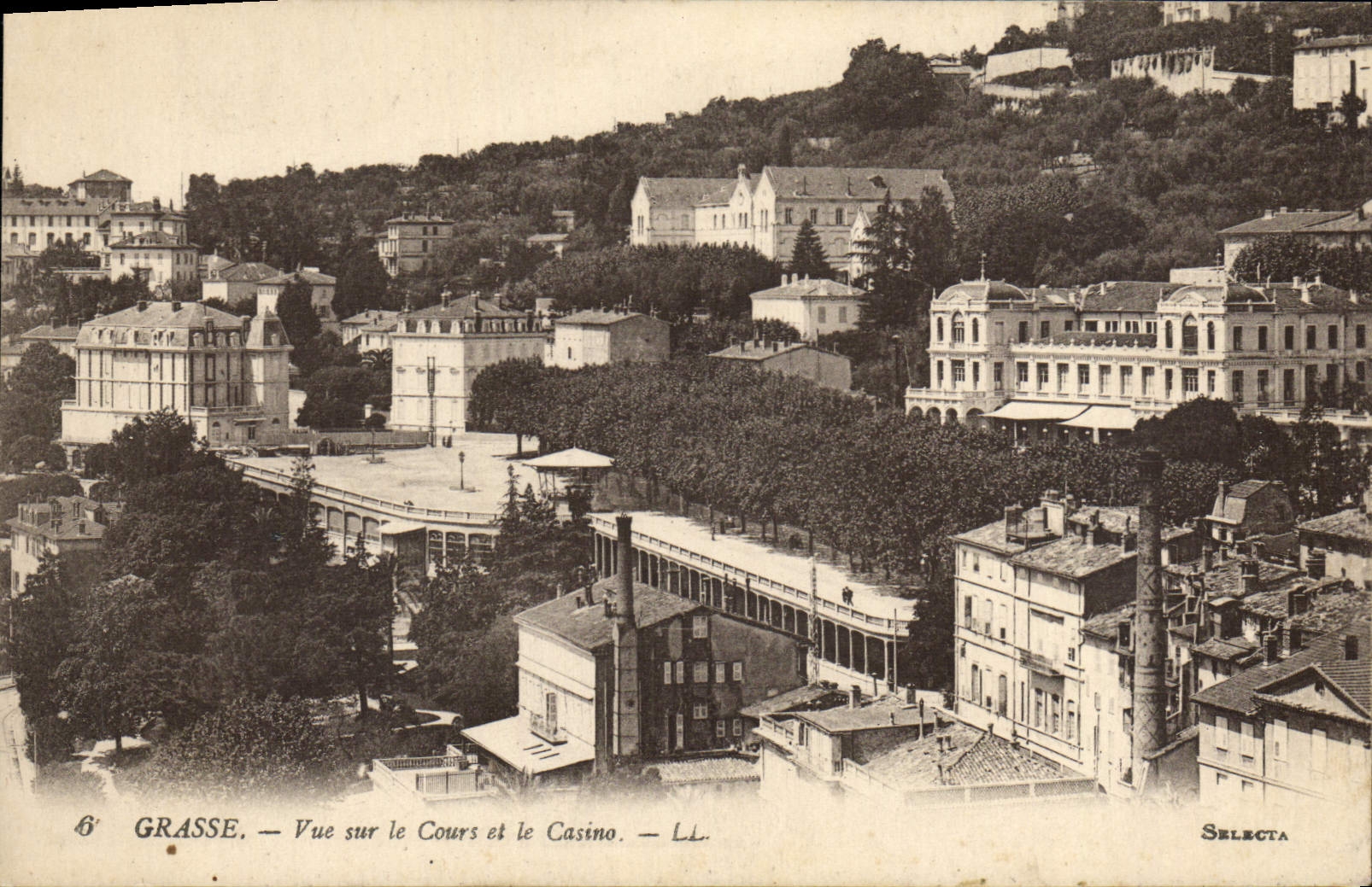 CPA Grasse Vue sur le Cours et le Casino
