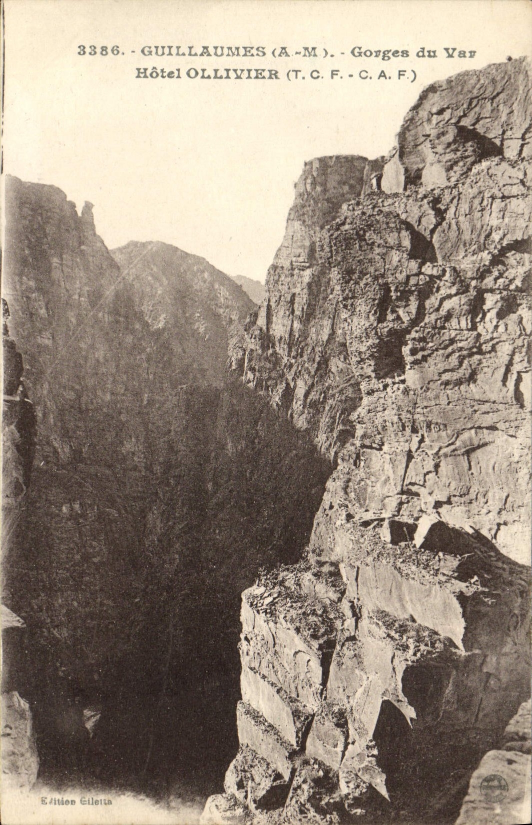 La POSTAL de la VENDIMIA embarbilla la catarata del hotel del VAr Olivier