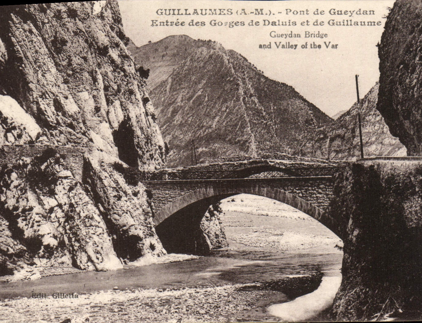 CPA Guillaumes Pont de Gueydan Entree des gorges de Daluis et de Guillaume