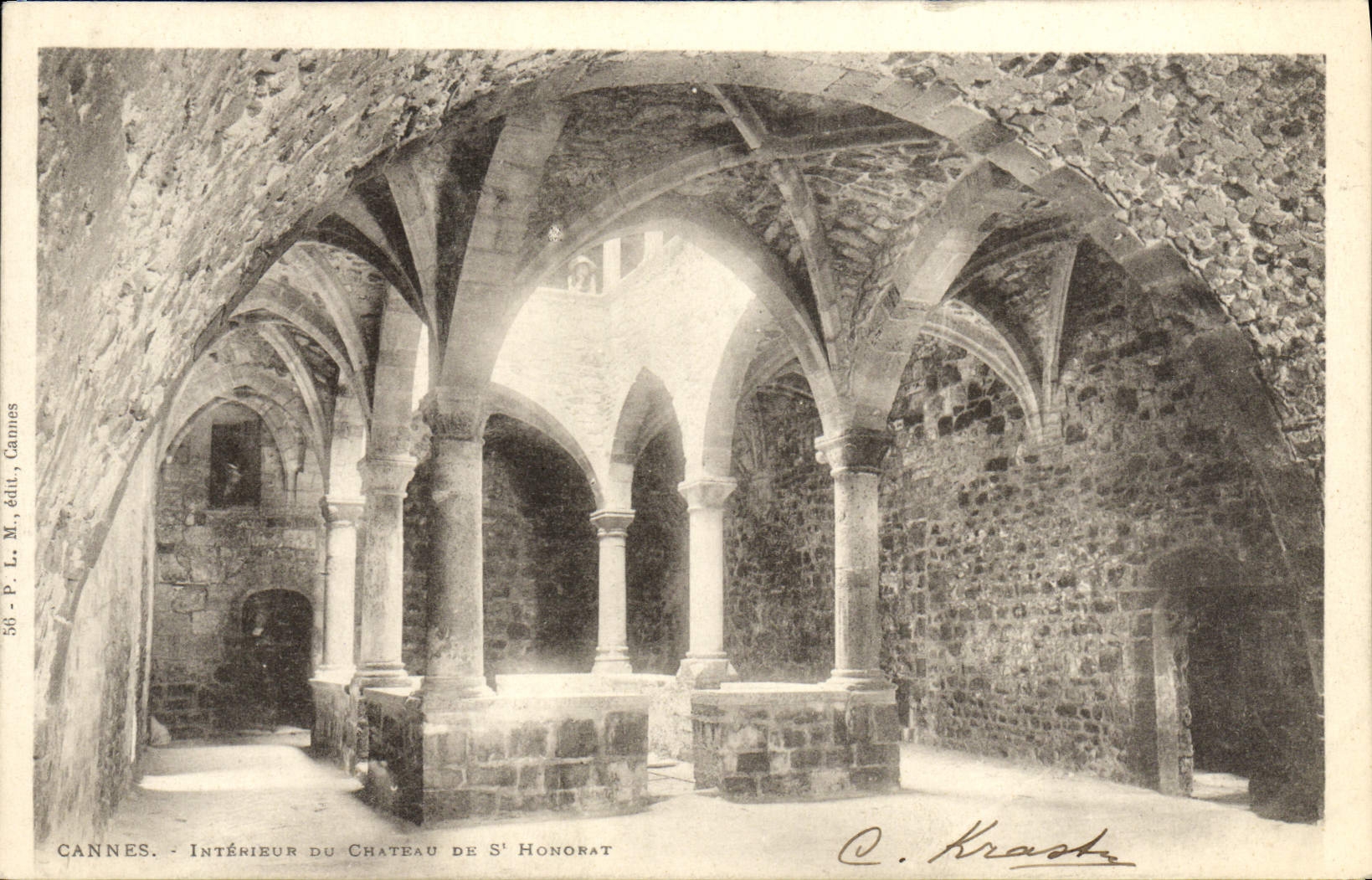 POSTAL Cannes interior de la VENDIMIA del castillo de St Honorat