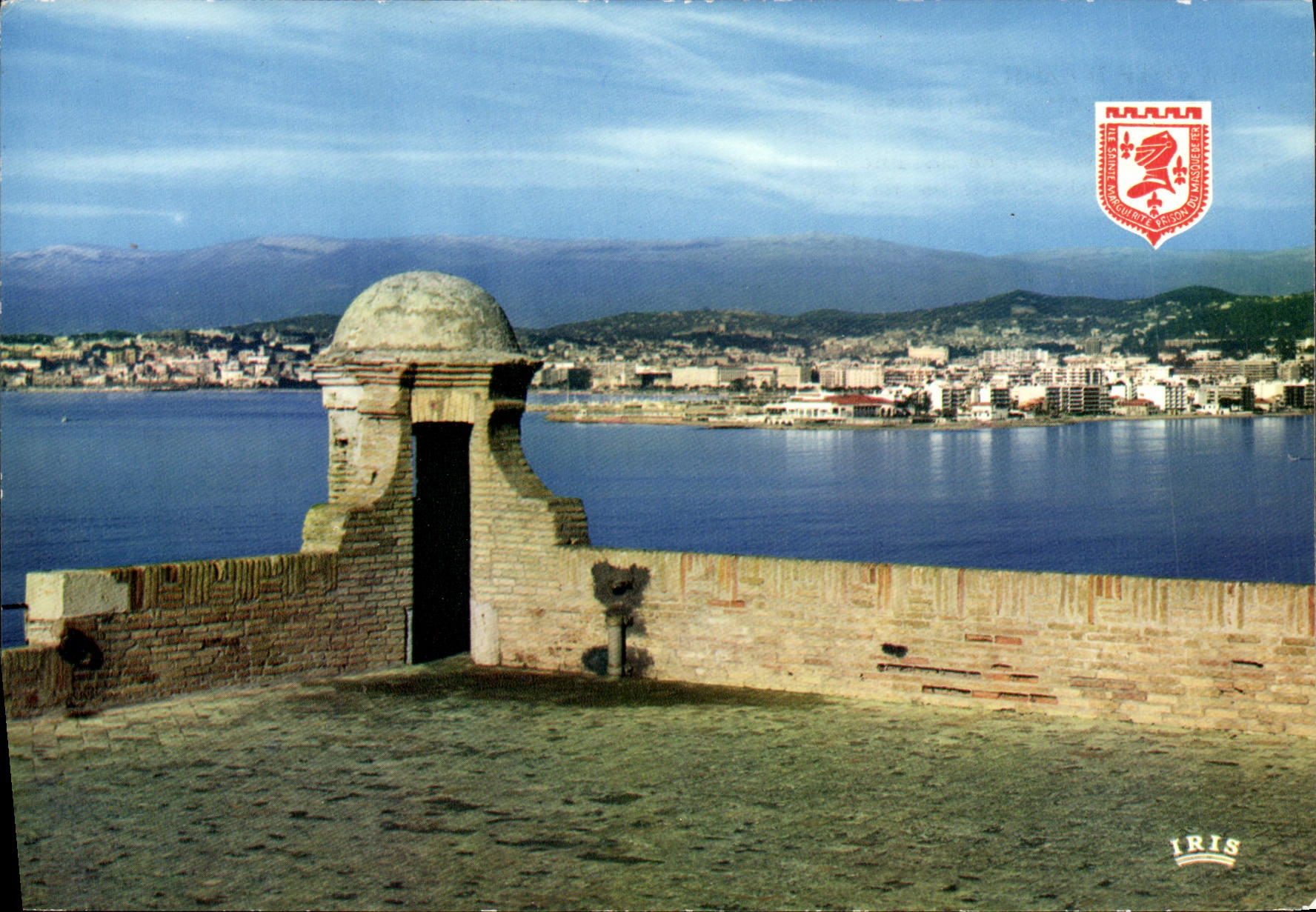 POSTAL MODERNA la margarita Saint la terraza de Bazaine y su reloj se eleva en la parte inferior de Cannes
