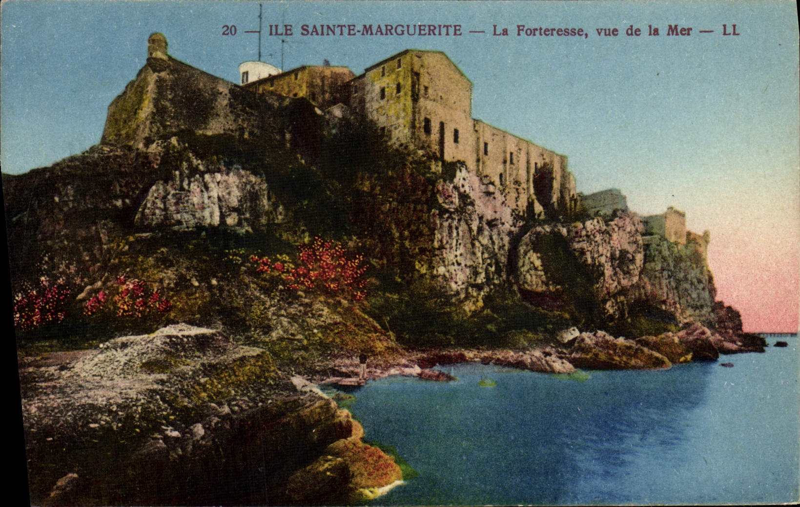 VINTAGE POSTCARD Sainte the Marguerite the Fortress seen of the Sea