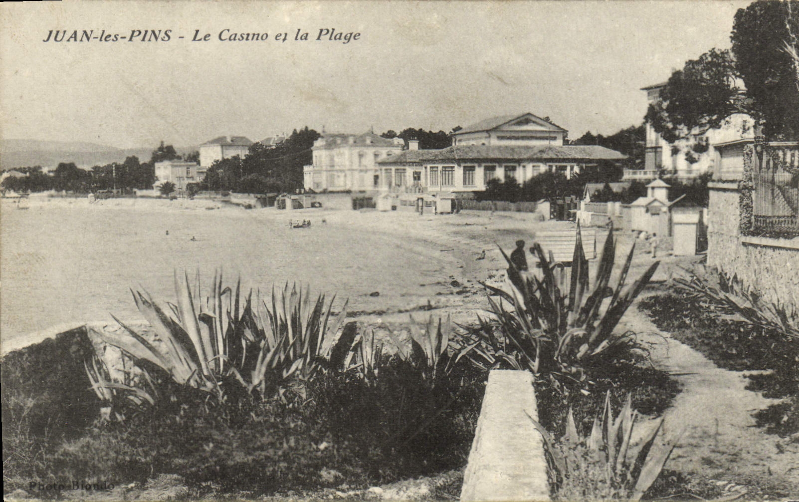 CPA Juan les Pins Le Casino et la Plage 