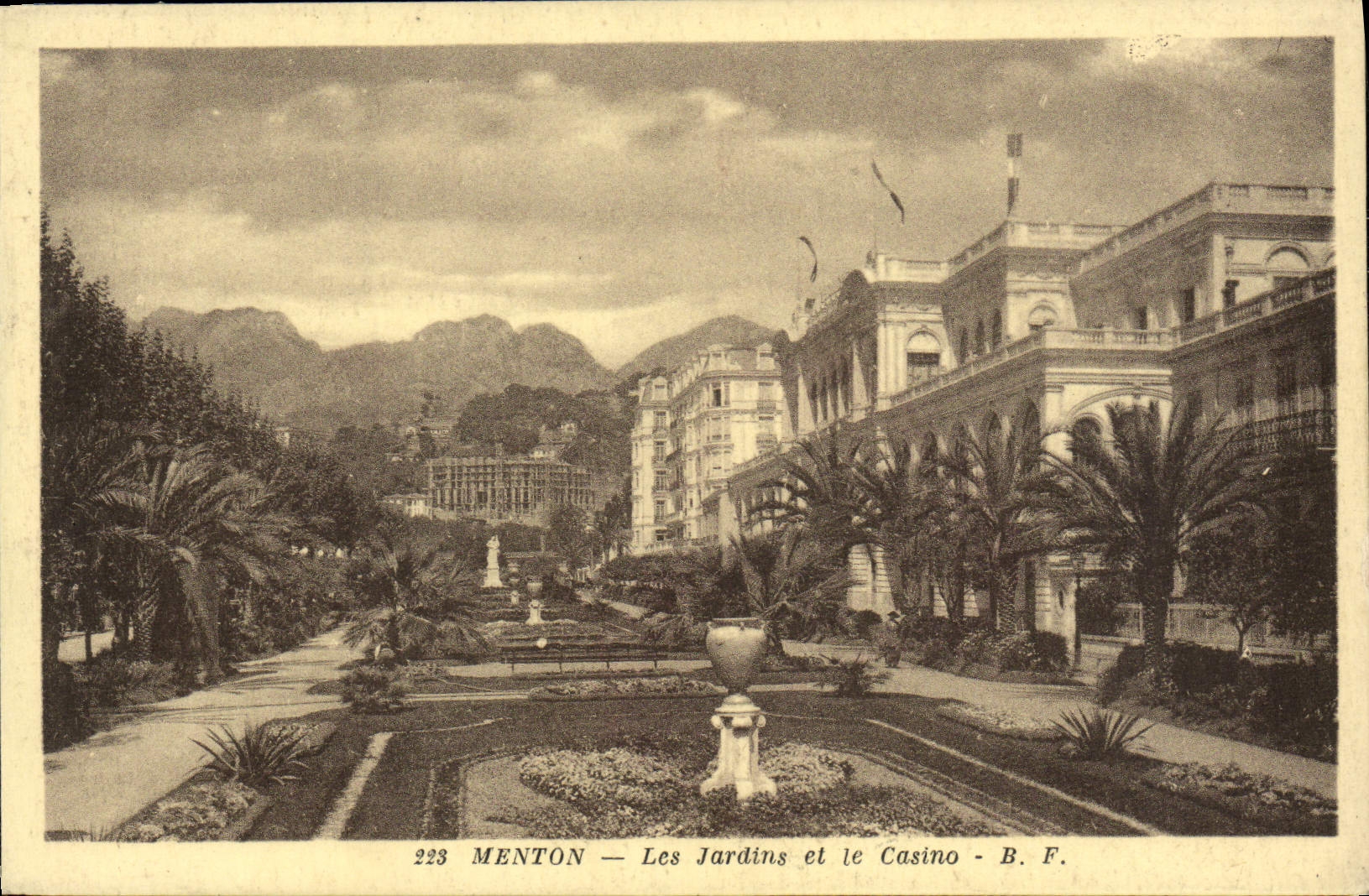 CPA Menton Les Jardins et le Casino