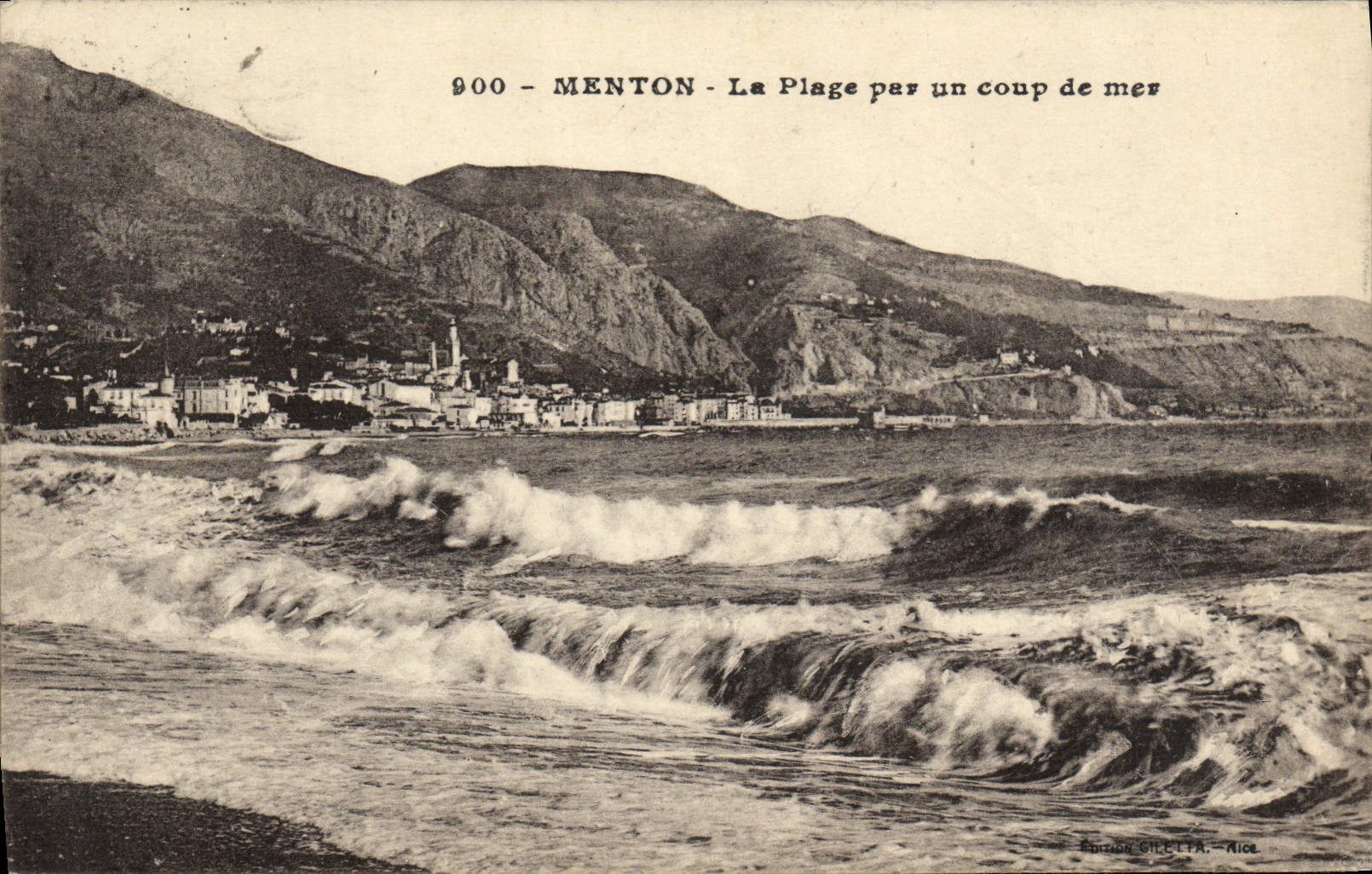 CPA Menton La Plage Par Un Coup de Mer