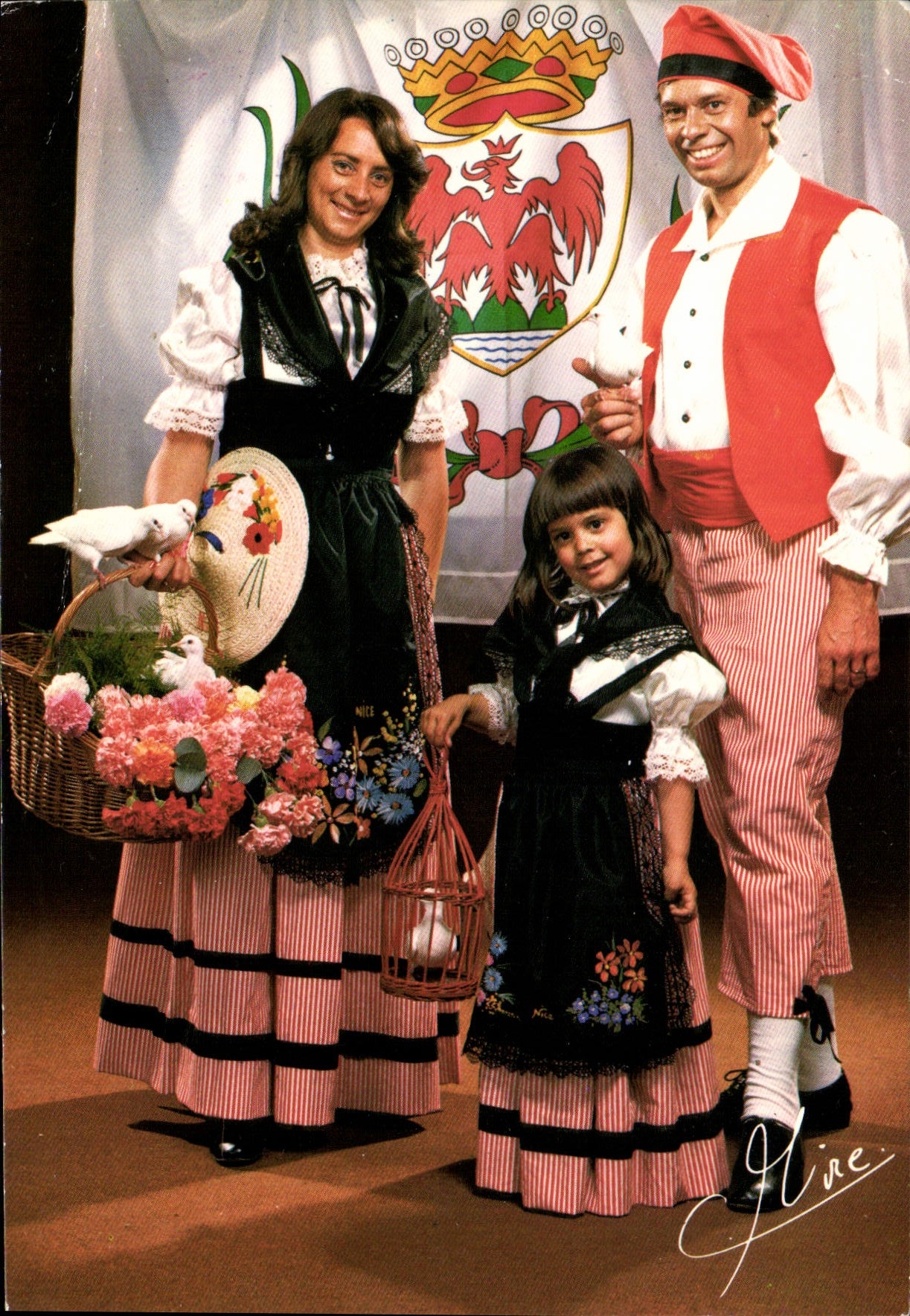 CPM Folklore Et Costumes Nicois Jack Donal Nicea Show Magie 