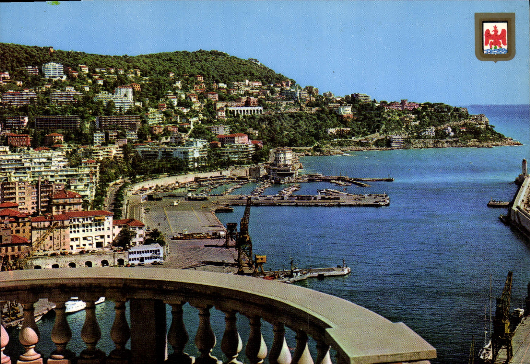 CPM Nice L'Entree du Port et le Mont Boron