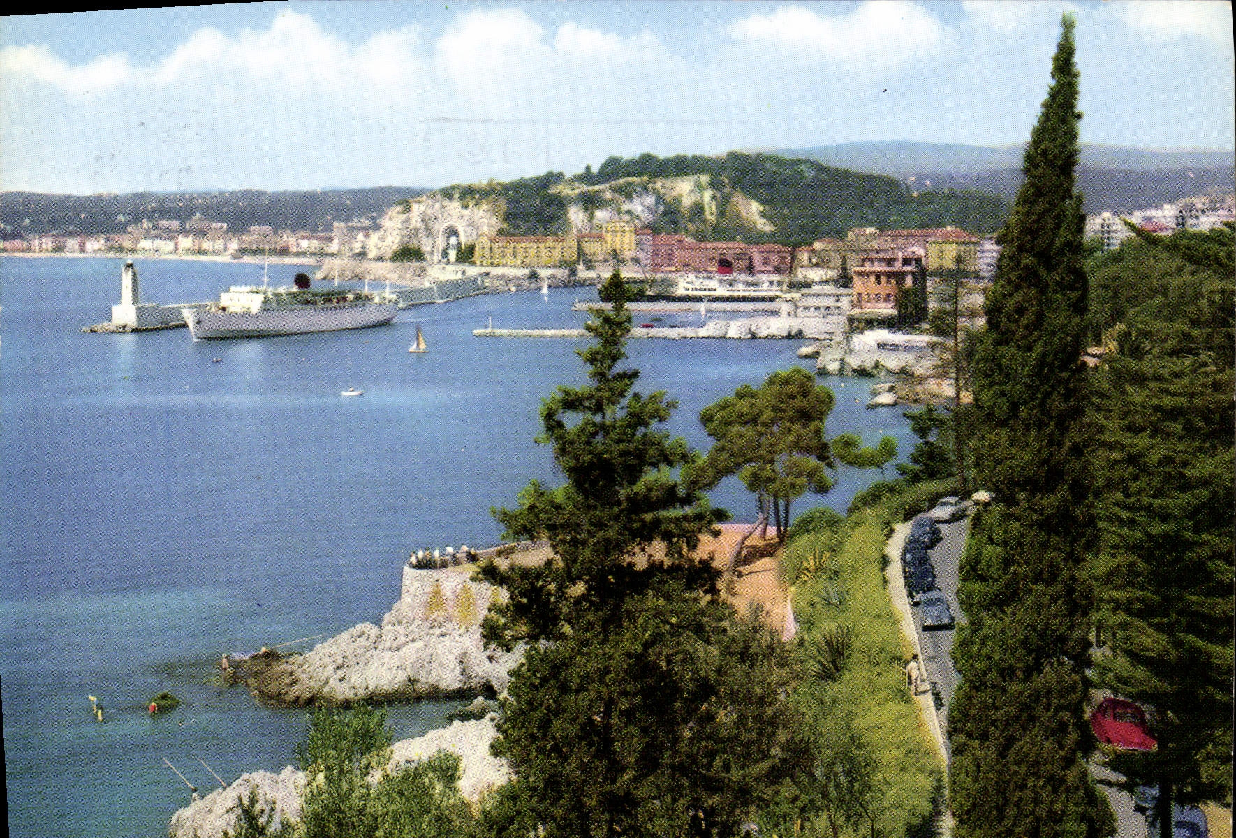 CPM Nice Cote D'Azur Le Napoleon sortant du port Bateau