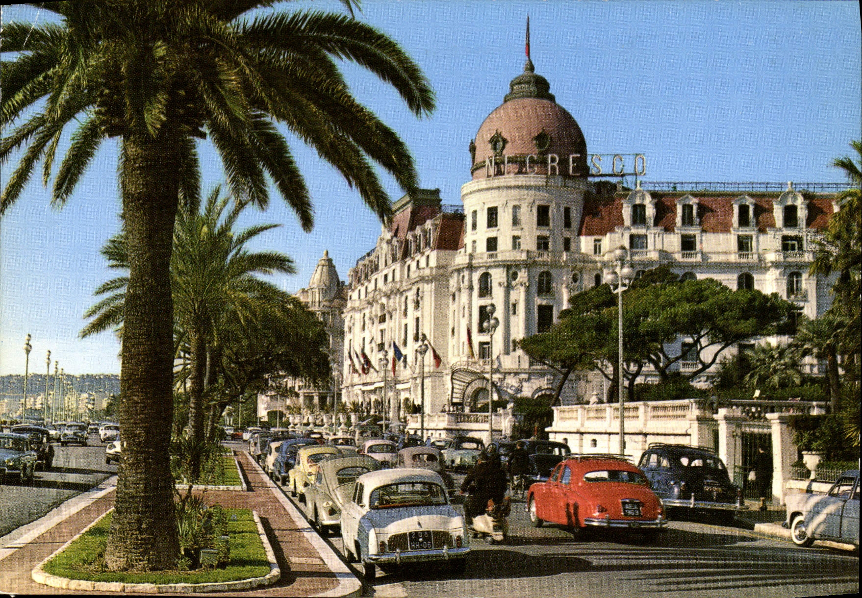 CPM Nice Hotel Negresco et Promenade Des Anglais