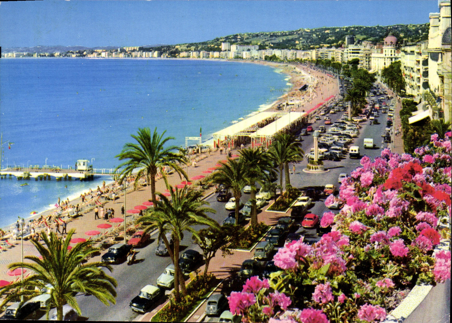 CPM Nice La Cote d'Azur La Promenade Des Anglais