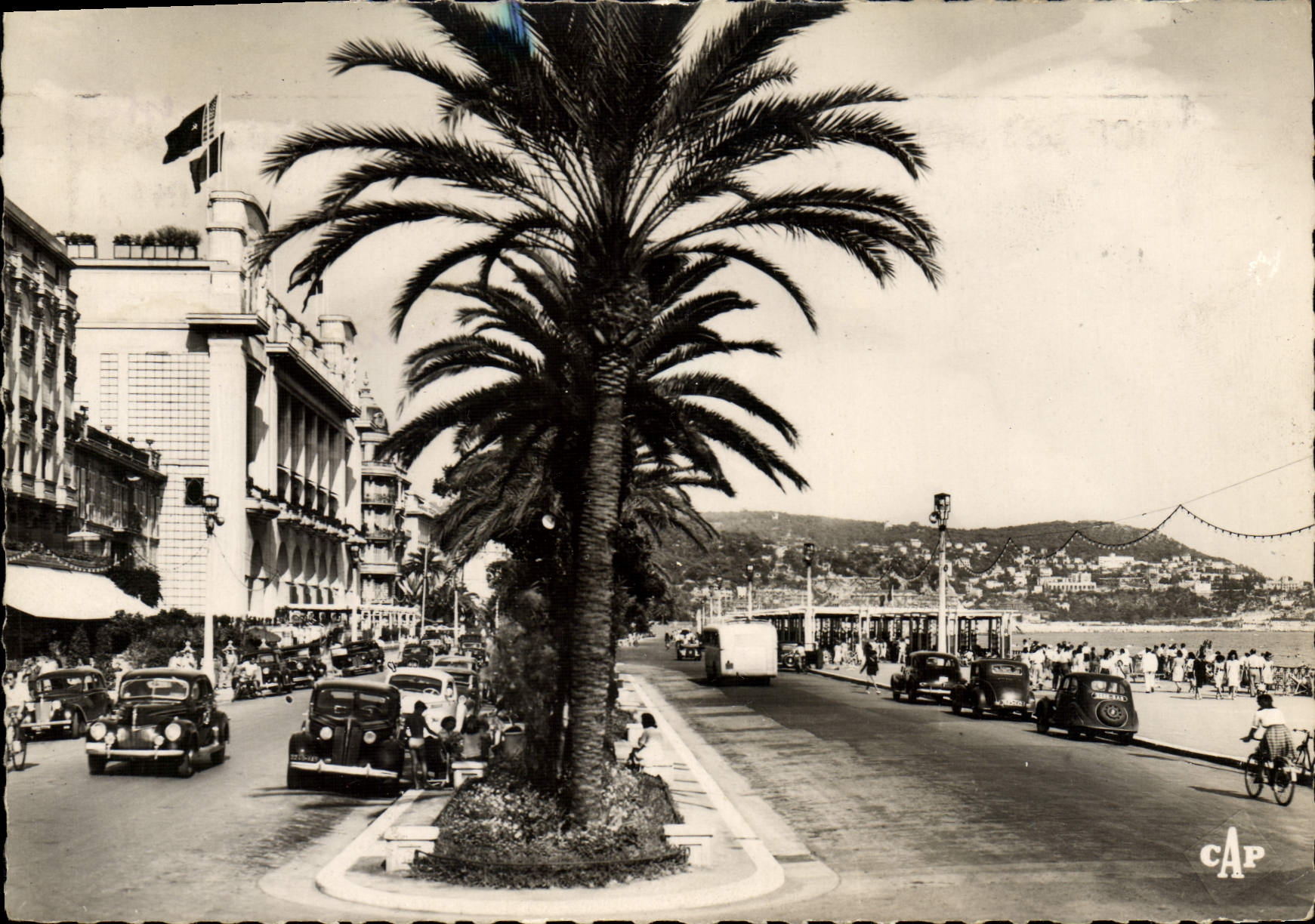 CPA Nice Palais de la Mediterranee et promenade des Anglais 