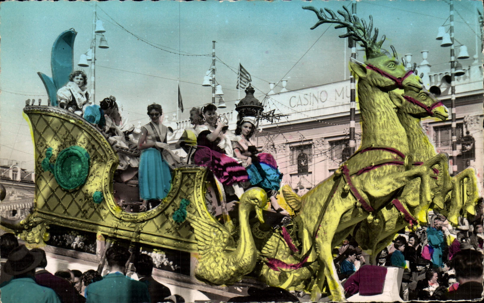 VINTAGE POSTCARD Nice Carnival the tank of the queens of the Folklore Sidro and Beglia