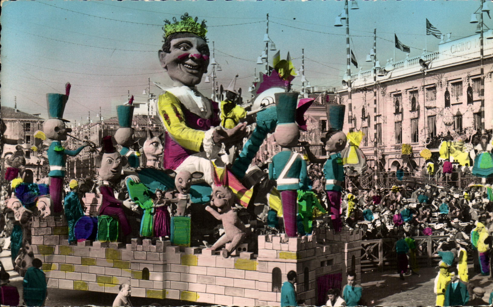 VINTAGE POSTCARD Carnival Of Nice Tank of King Carnaval LXX Sidro and Beglia