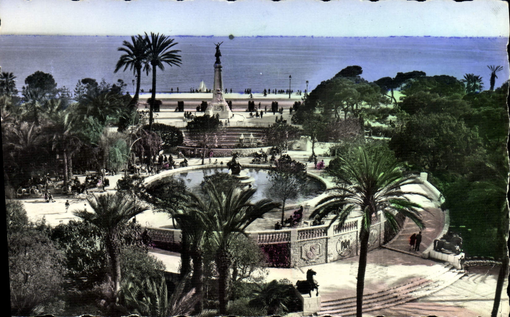 VINTAGE POSTCARD Nice the Open-air theater Garden Albert 1st