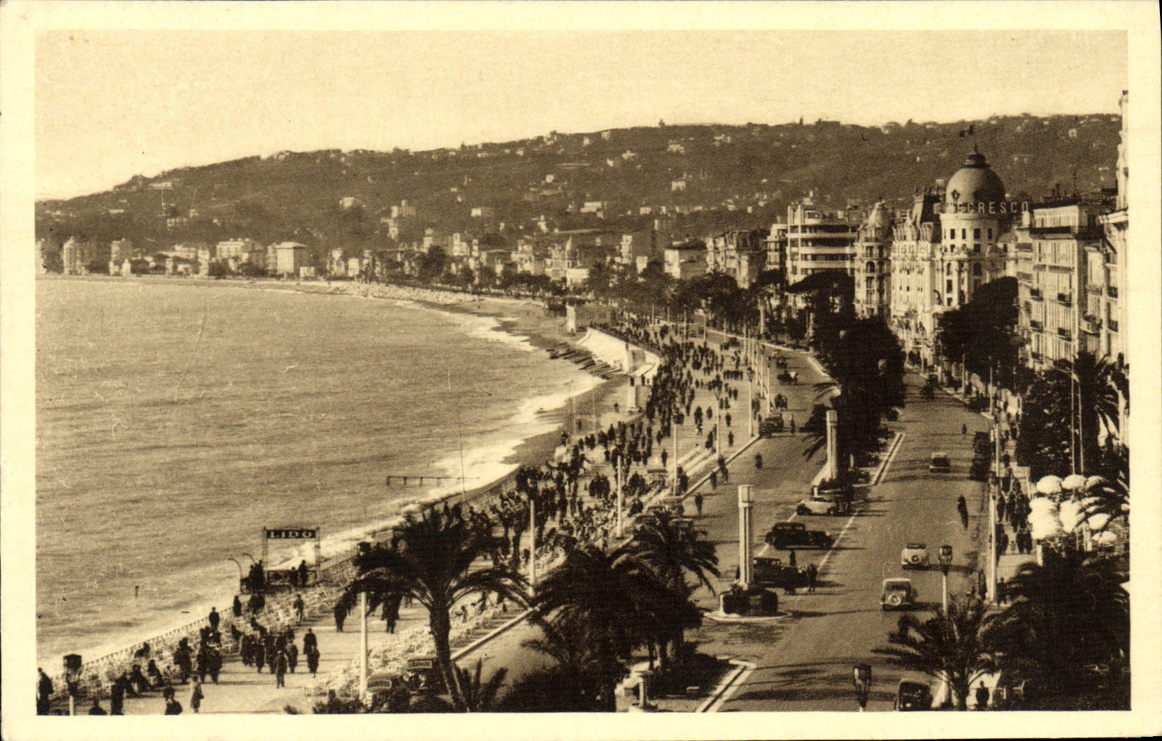 CPA Nice Les Hotels sur la Promenade des Anglais