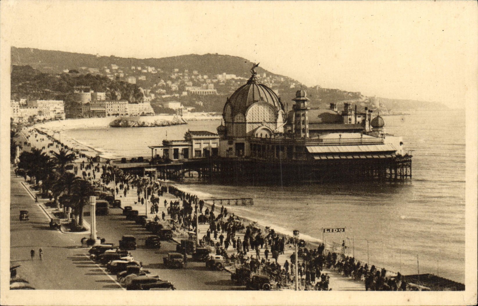 CPA Nice Un coin de la Promenade 