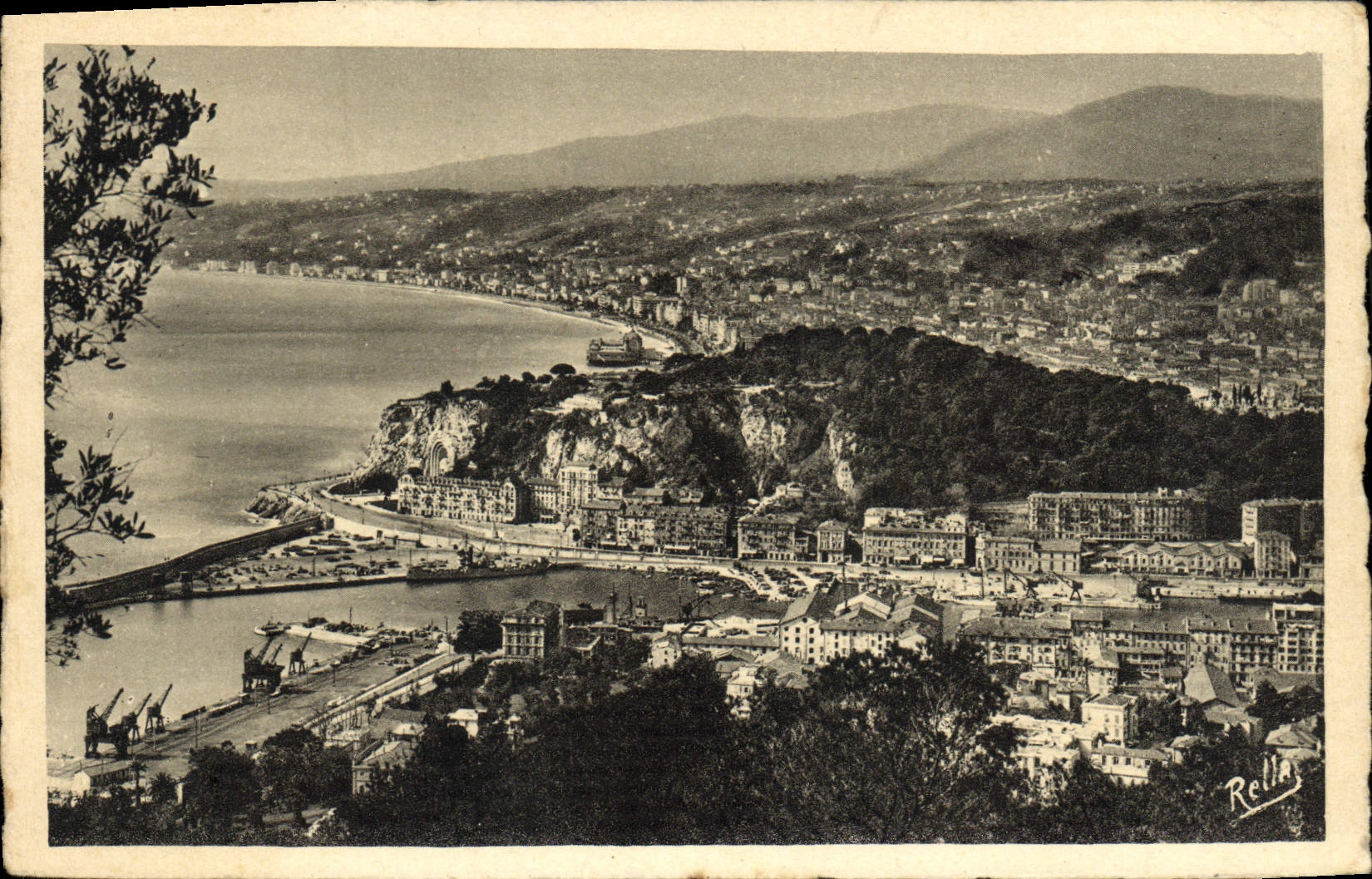CPA Nice Vu d'ensemble prise du Mont Boron
