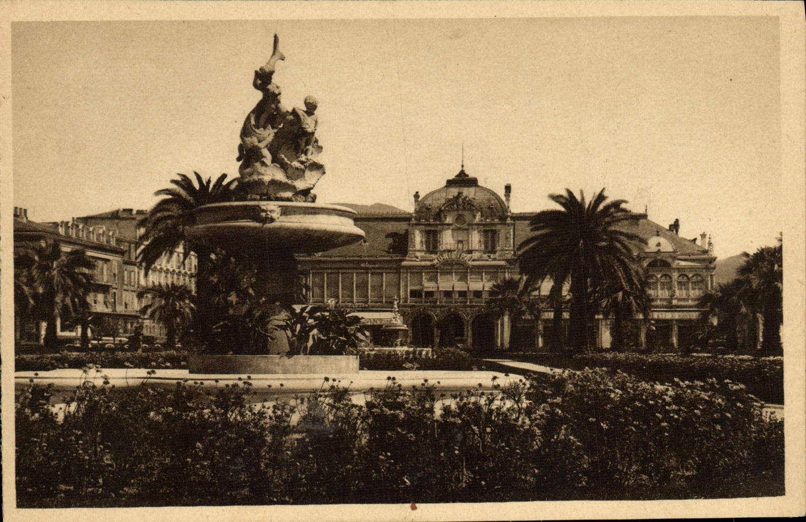 VINTAGE POSTCARD Nice the Municipal Casino and the Gardens Albert 1st
