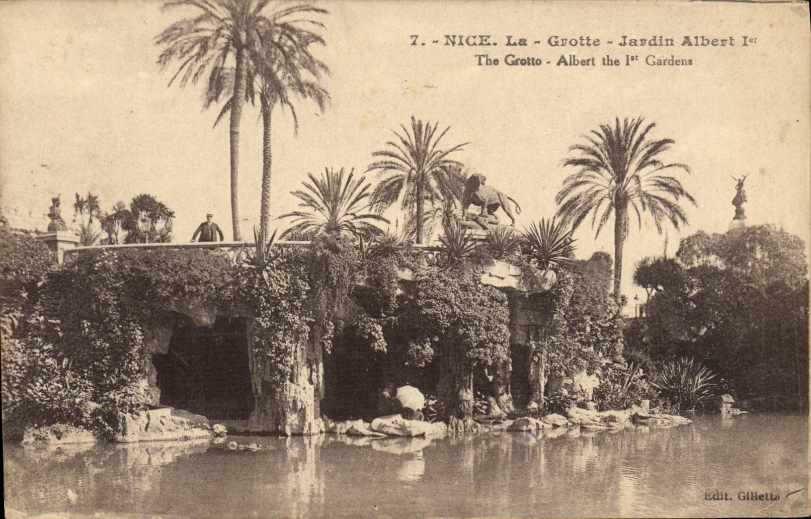 CPA Nice La Grotte Jardin Albert 1er