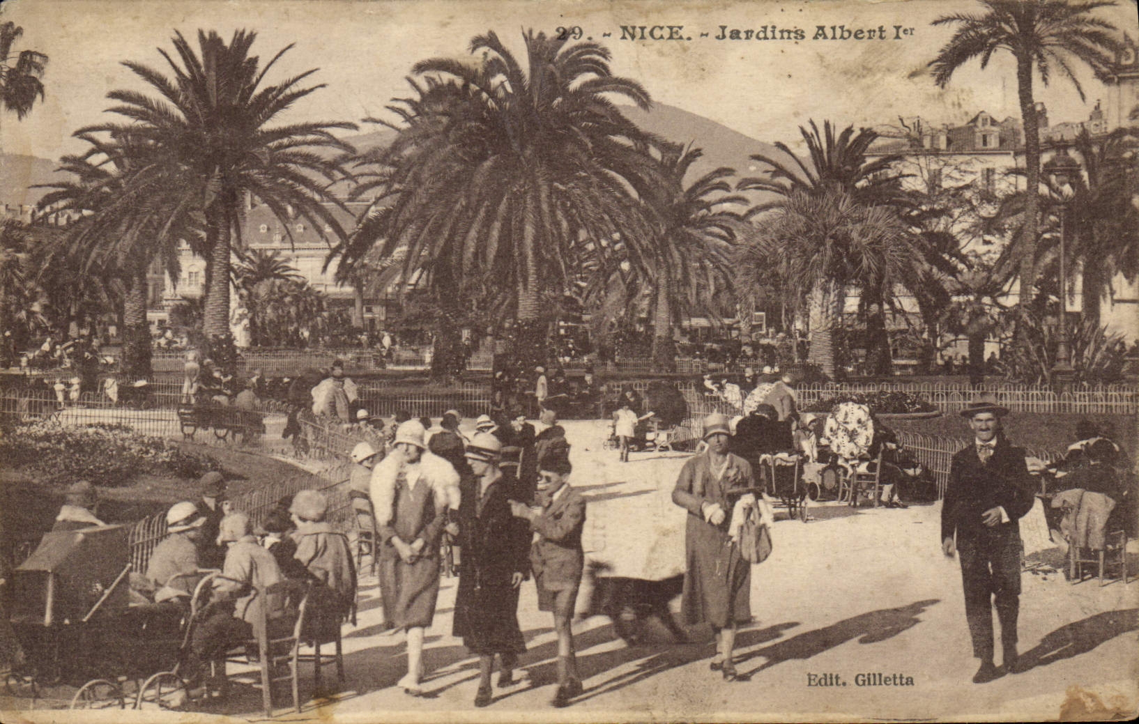 CPA Nice Jardins Albert 1er 