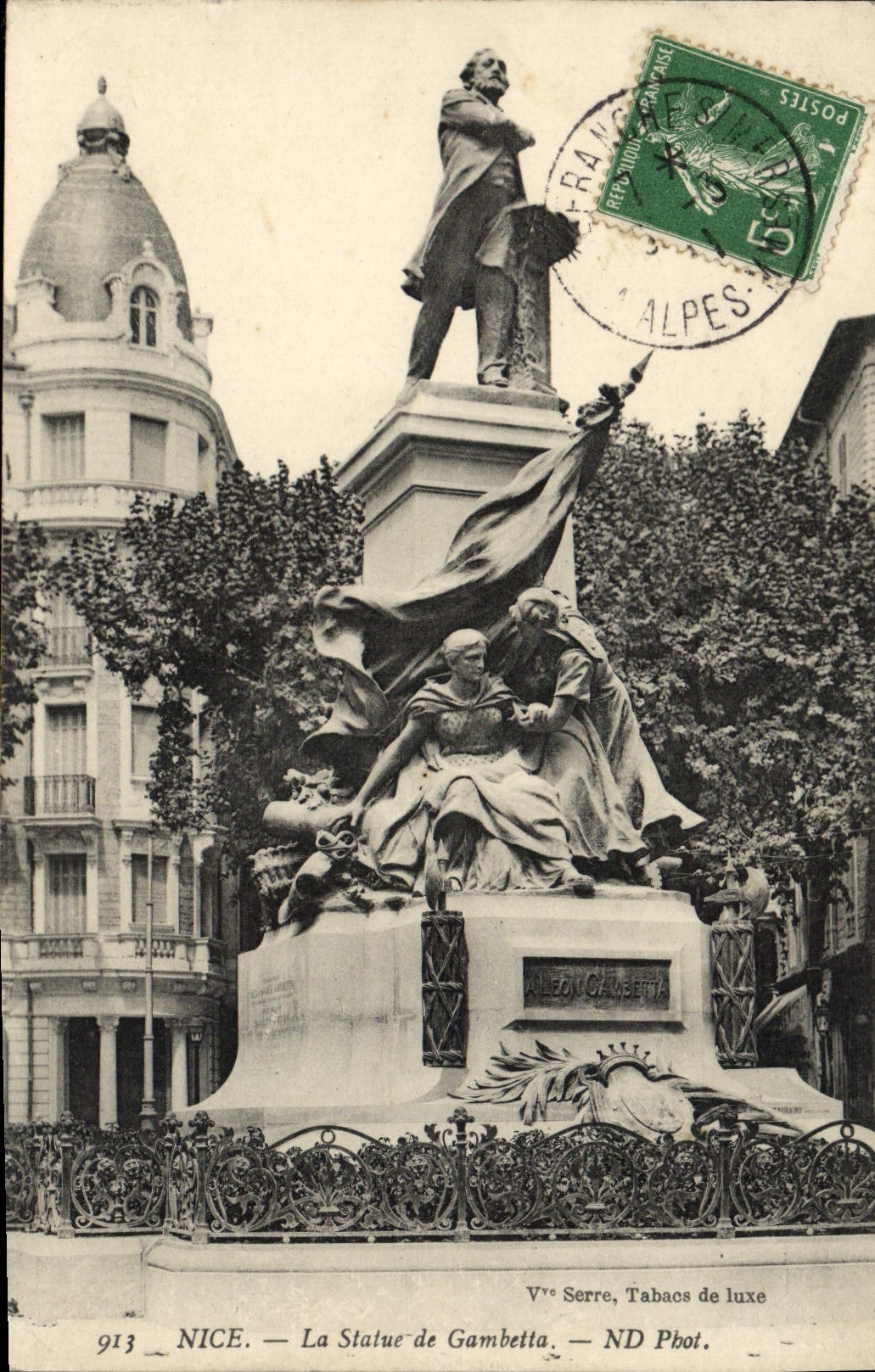 De la POSTAL de la VENDIMIA Niza estatua de Gambetta
