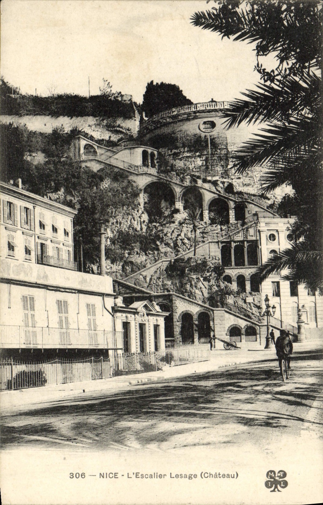 CPA Nice L'Escalier Lesage Chateau