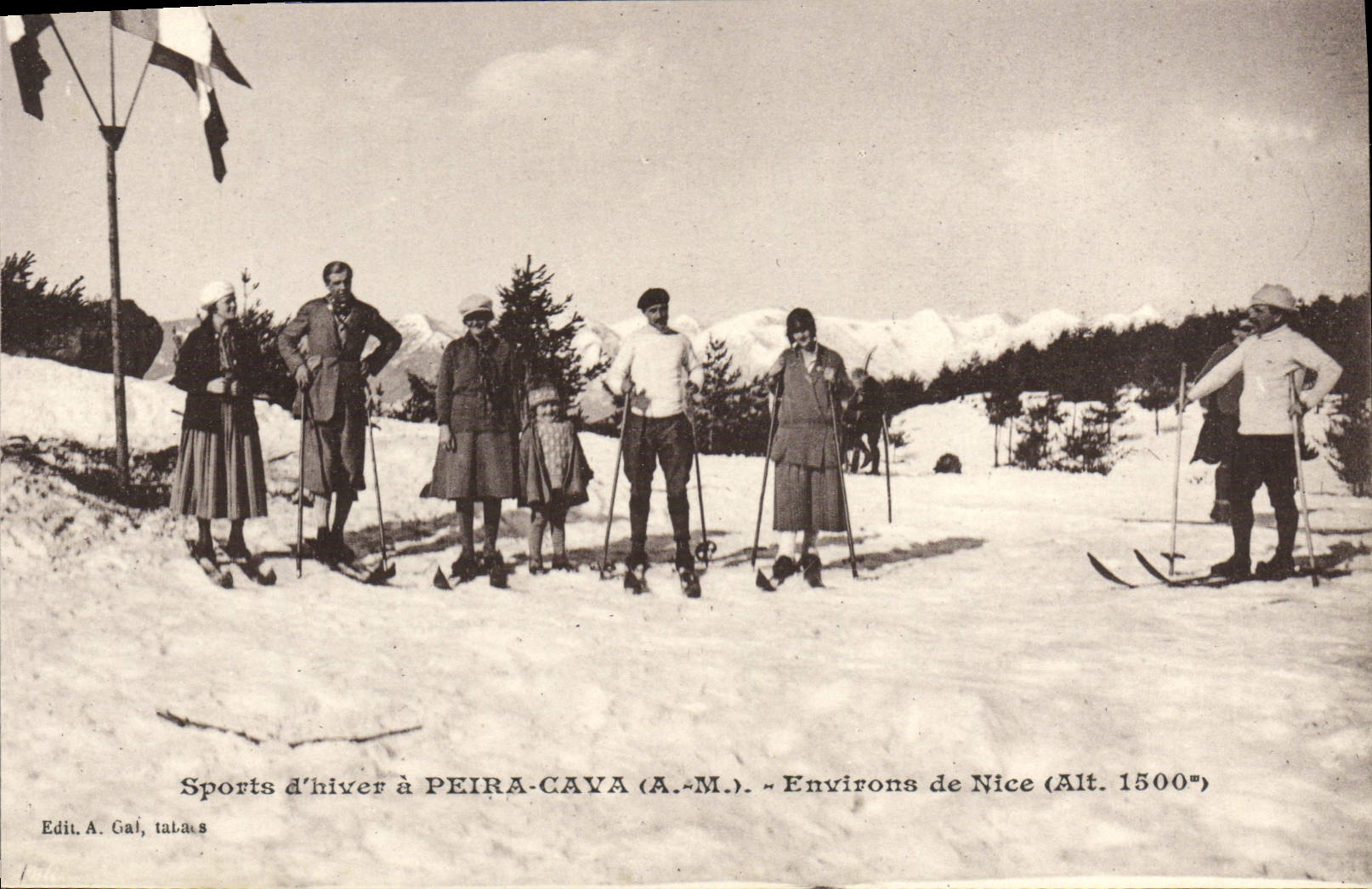 Los deportes de invierno de la POSTAL de la VENDIMIA tienen alrededores hundidos de Peira Niza de los deportes de invierno de los esquís