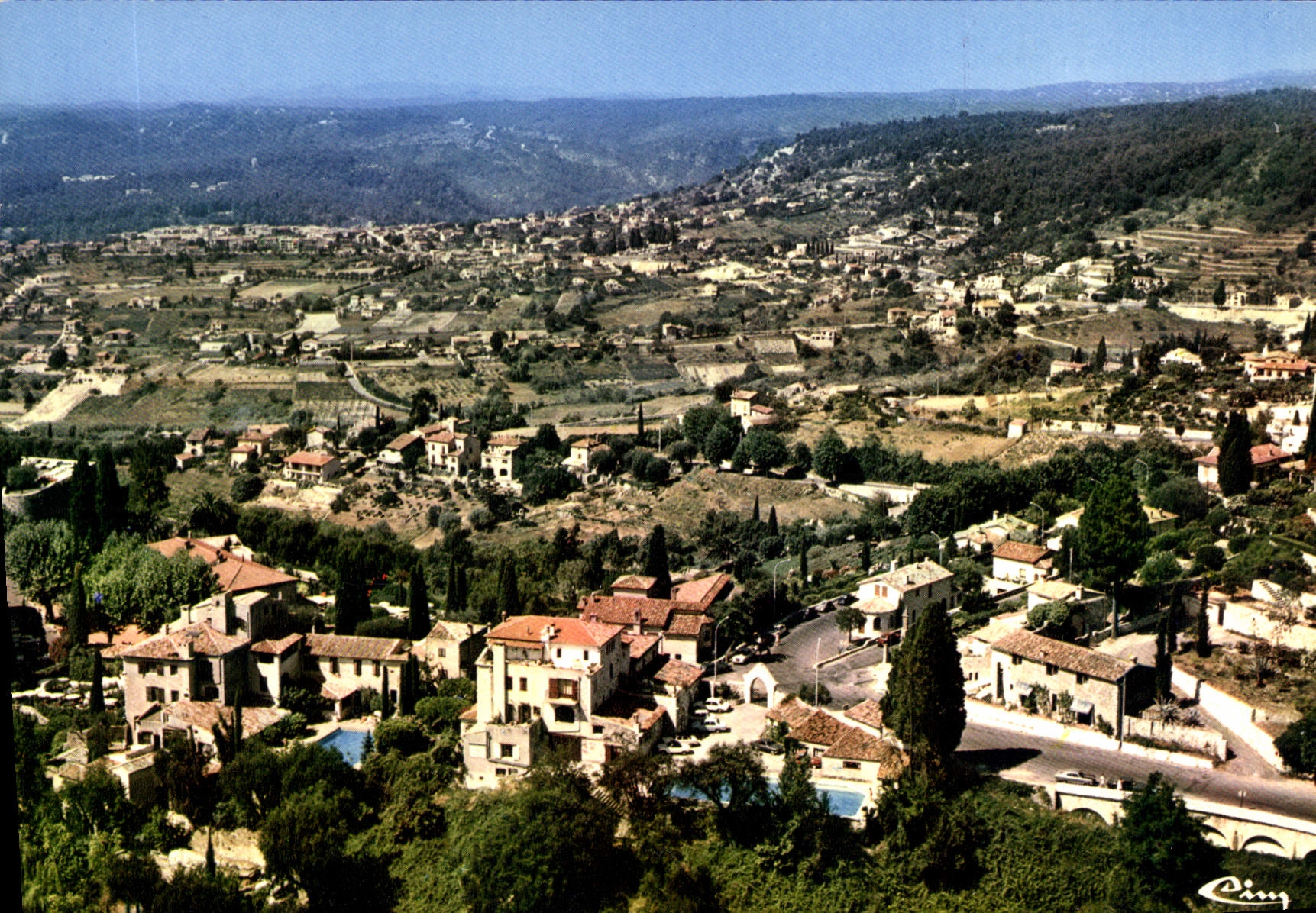 CPM Saint Paul de Vence Vue Generale Aerienne