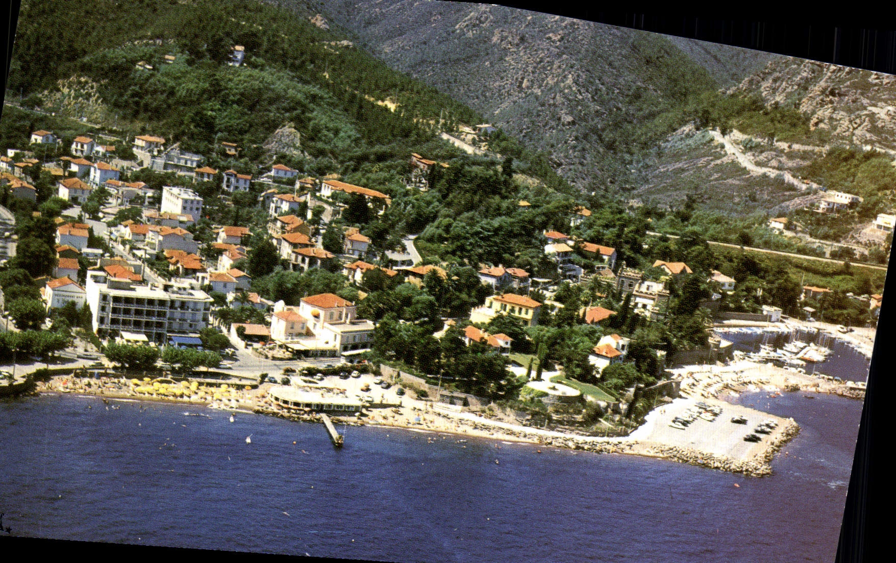 CPM Theoule Cote D'Azur Vue Generale aerienne