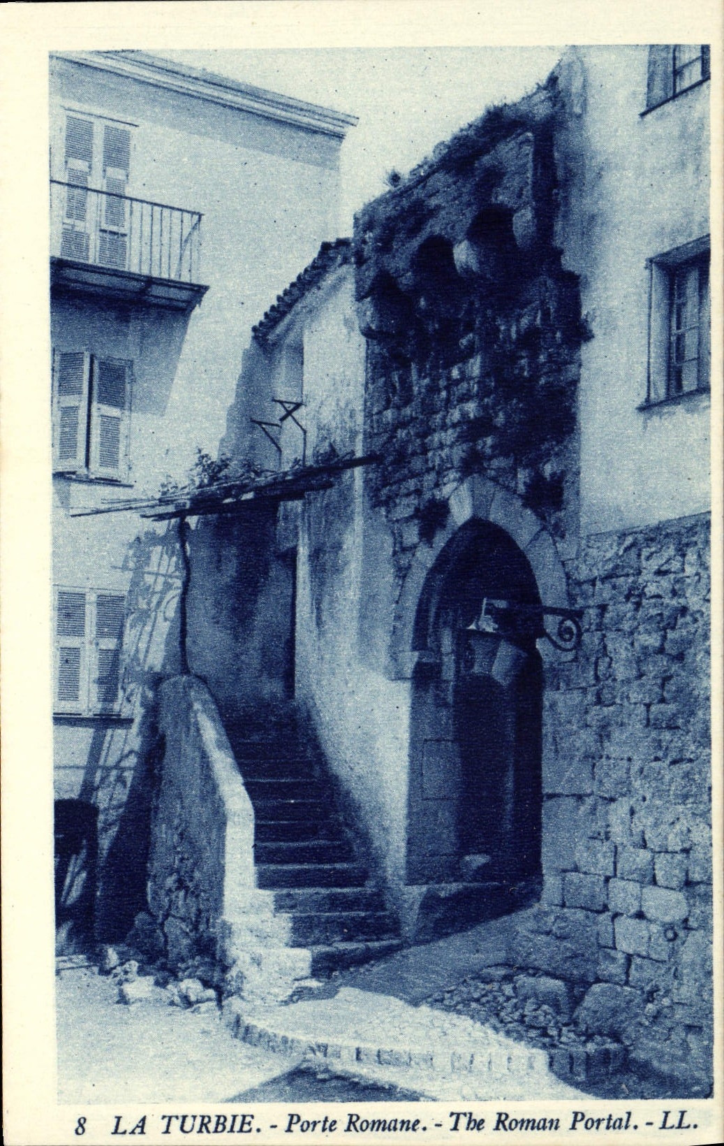 CPA La Turbie Porte Romane 