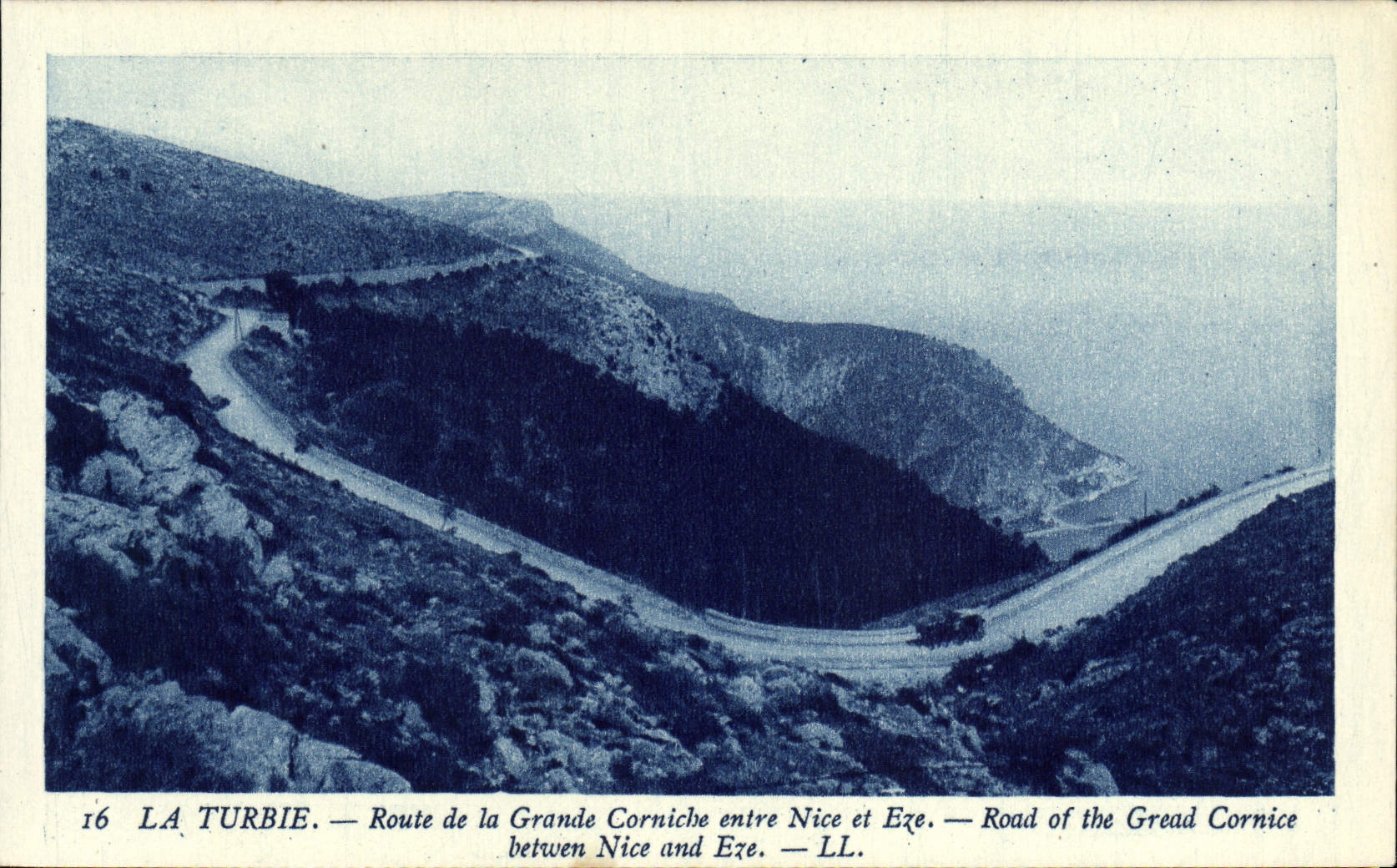 CPA La Turbie Route de la Grande Corniche Entre Nice et Eze