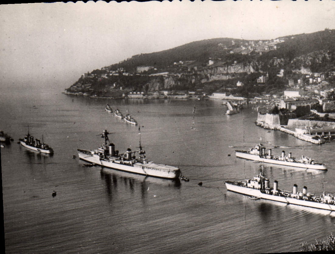 CPA Villefranche Sur Mer La Rade et L'Escadre Bateaux 