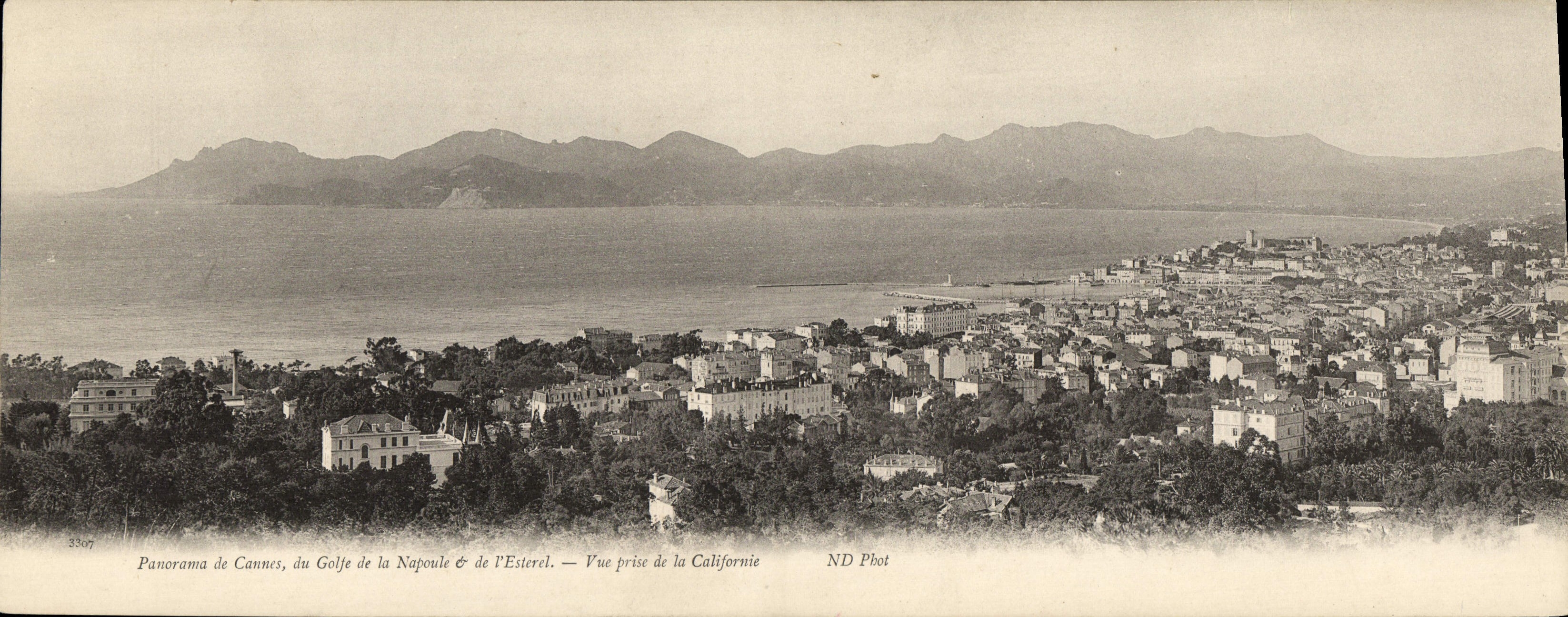 CPA CARTE PANORAMIQUE Panorama de Cannes du Golfe de la Napoule et de l'Esterel Vue prise de la Californie