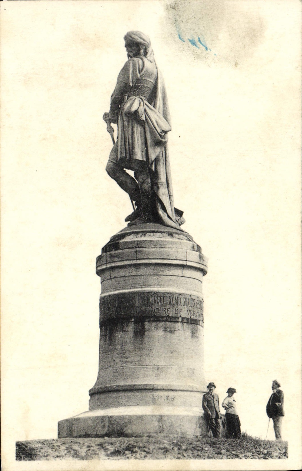 CPA Pro Alesia Statue de Vercingetorix Bronze Par Aime Millet 