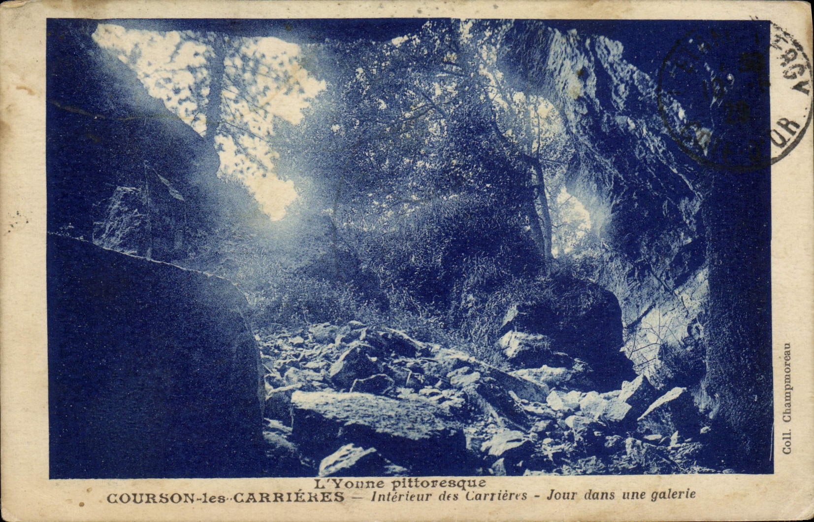 CPA Courson les Carrieres Interieur des Carrieres Jour dans une galerie 