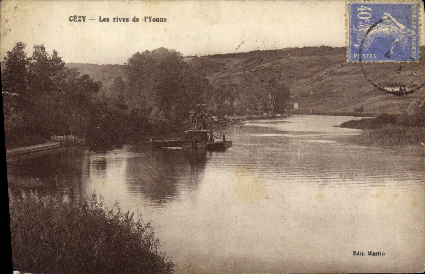 VINTAGE POSTCARD Cezy banks of Yonne
