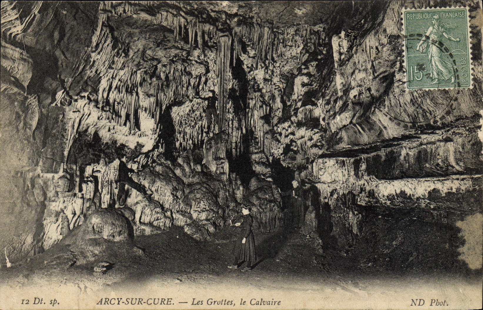CPA Arcy Sur Cure Les Grottes le Calvaire